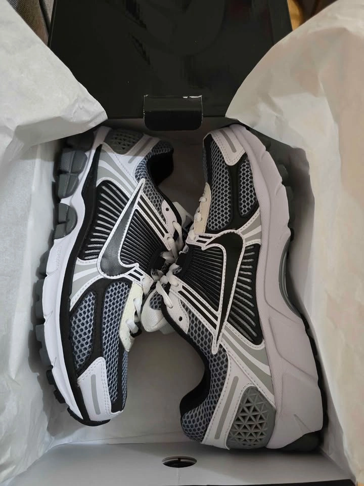 Nike Vomero 5 SE SP - photo 2