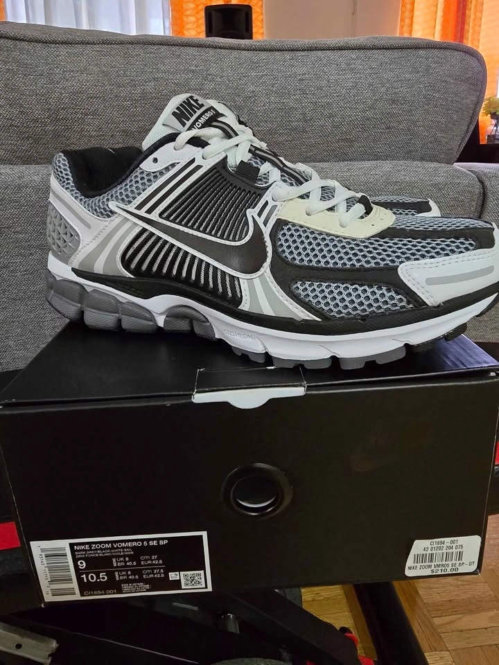 Nike Vomero 5 SE SP - photo 4