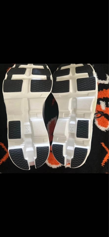 On CloudMonster 2 Women's Size 9 NWT - photo 5