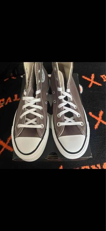 Women's Converse CTAS Hi Top Lift Platform Size 6.5 - photo 3