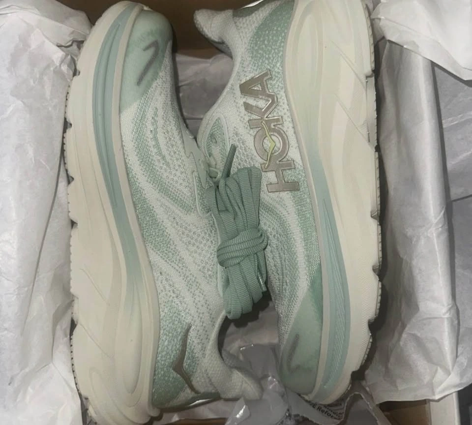 Hoka One One Clifton 10 Sea Glass & Jade Women's Size 7 / Youth - photo 2