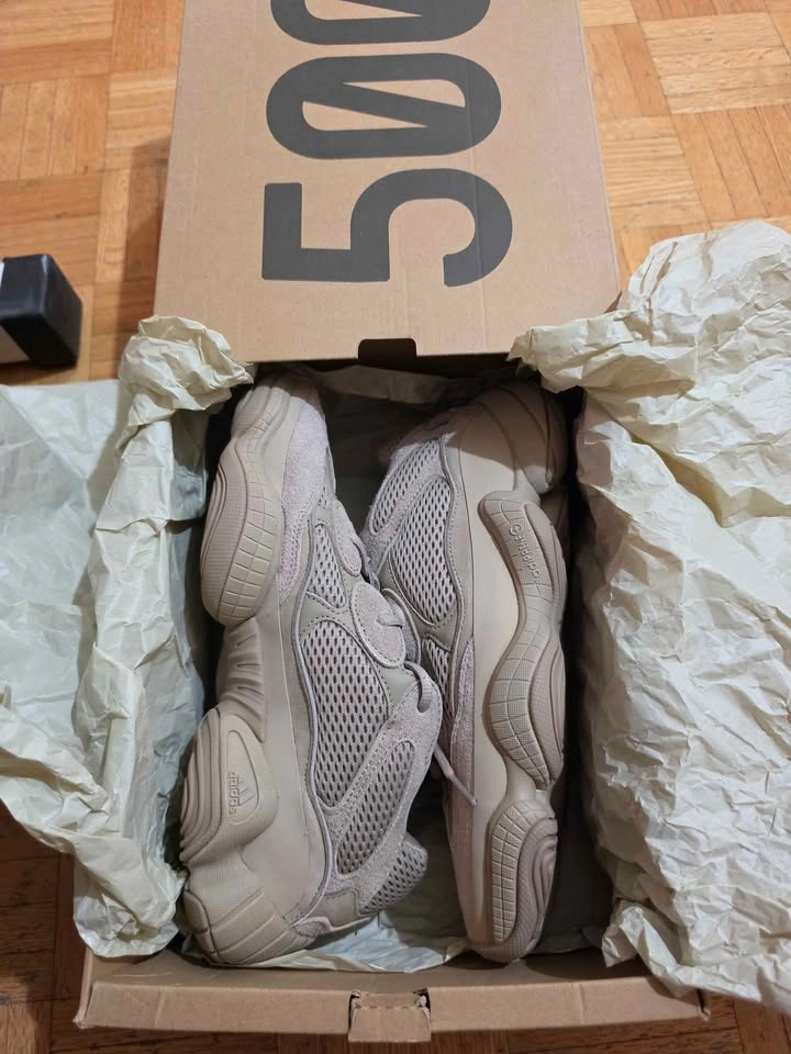 Yeezy 500 Light Taupe - photo 4