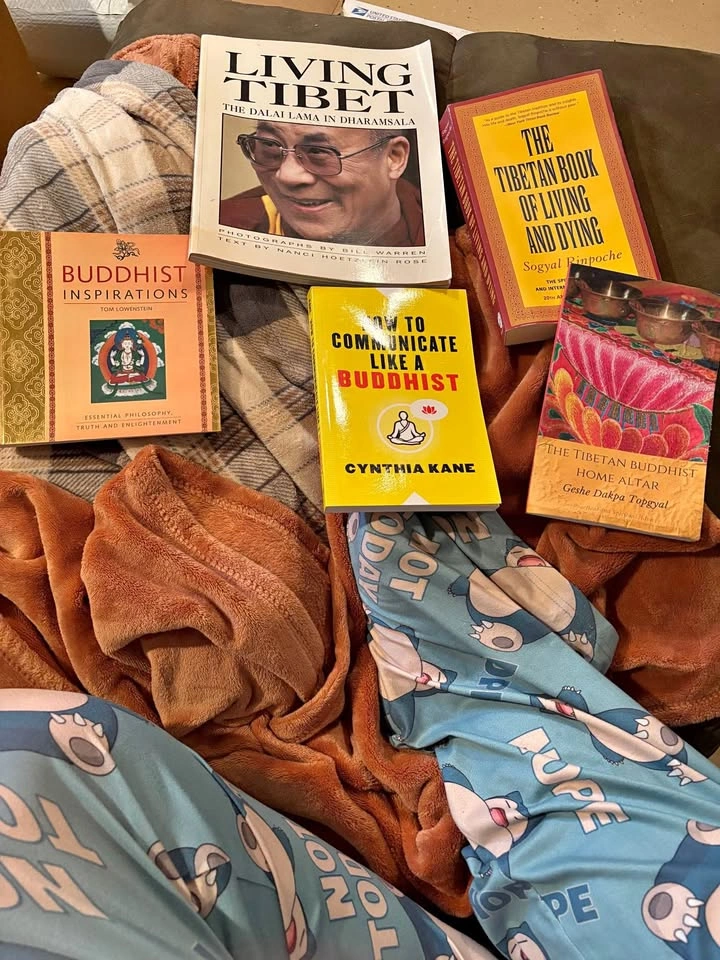 Buddhist Books Collection - Living Tibet, Tibetan Book of Living