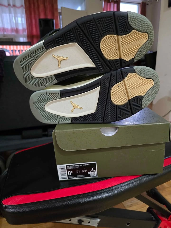 Jordan 4 Olive Green - photo 5