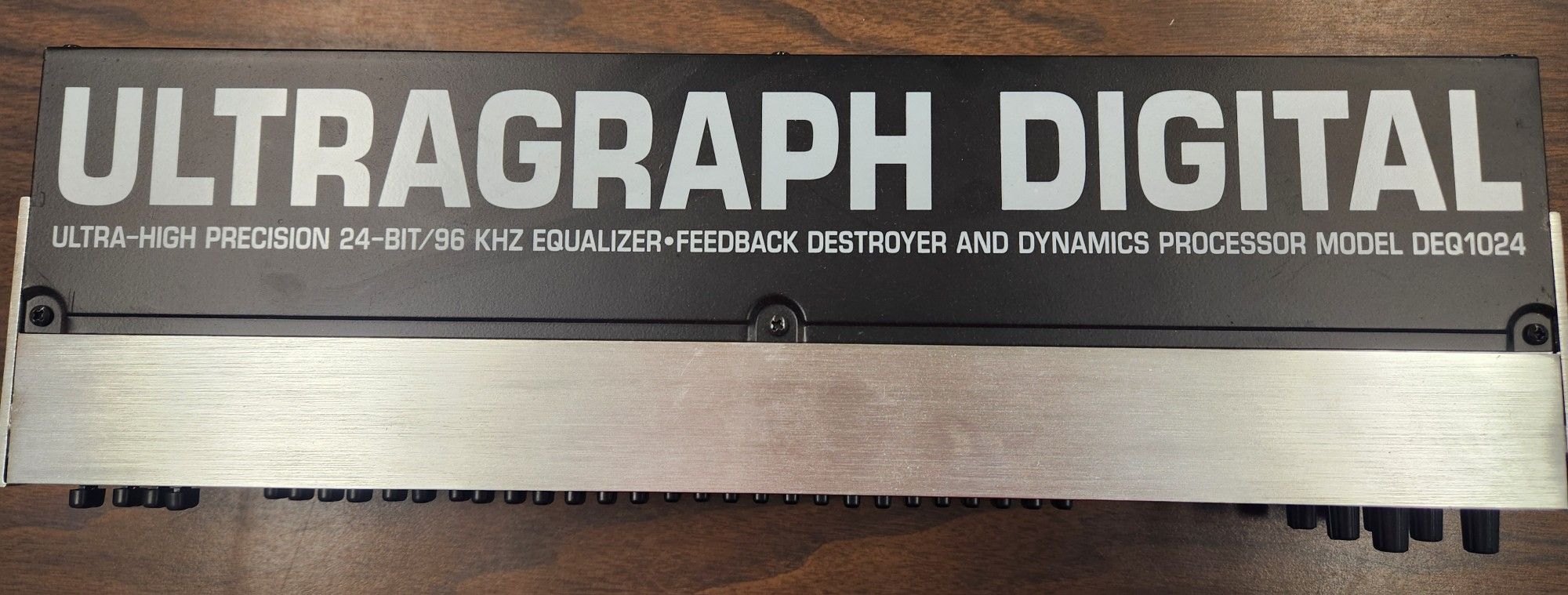 Behringer Ultragraph Digital EQ - photo 2
