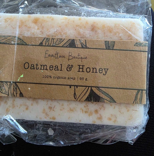 Emmitlove Boutique Oatmeal & Honey Soap