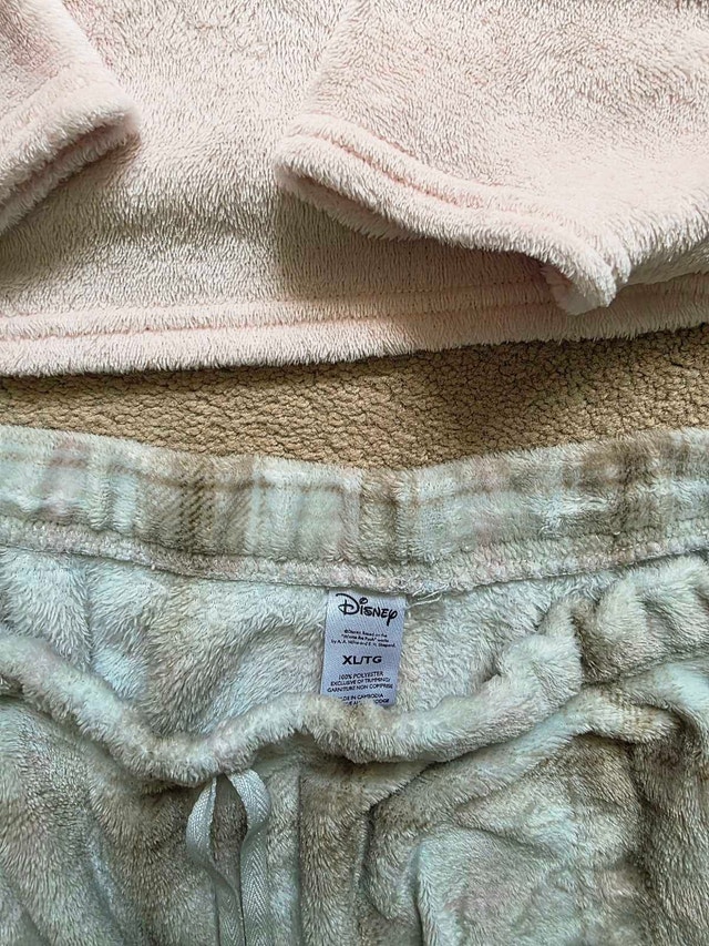 Like new! Worn twice. Comfy soft pjs - photo 2