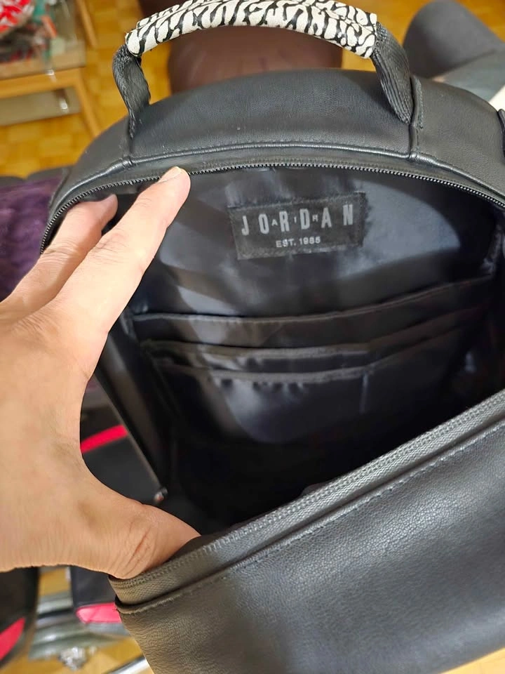 Jordan 3 Retro Backpack - photo 4