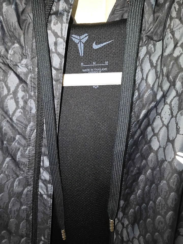 Nike Kobe Windbreaker Jacket - photo 4
