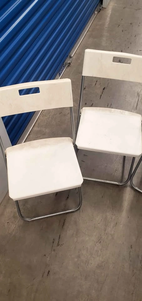 Set of 4 White Folding Chairs - photo 2