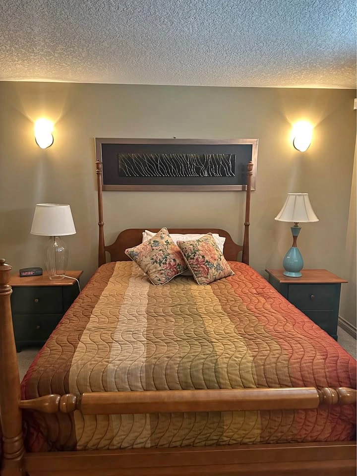 Full Size Bed with 2 Nightstands