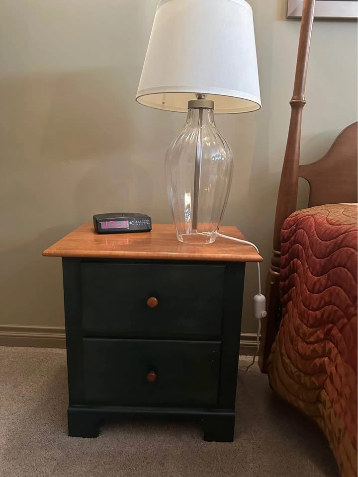 Full Size Bed with 2 Nightstands - photo 3