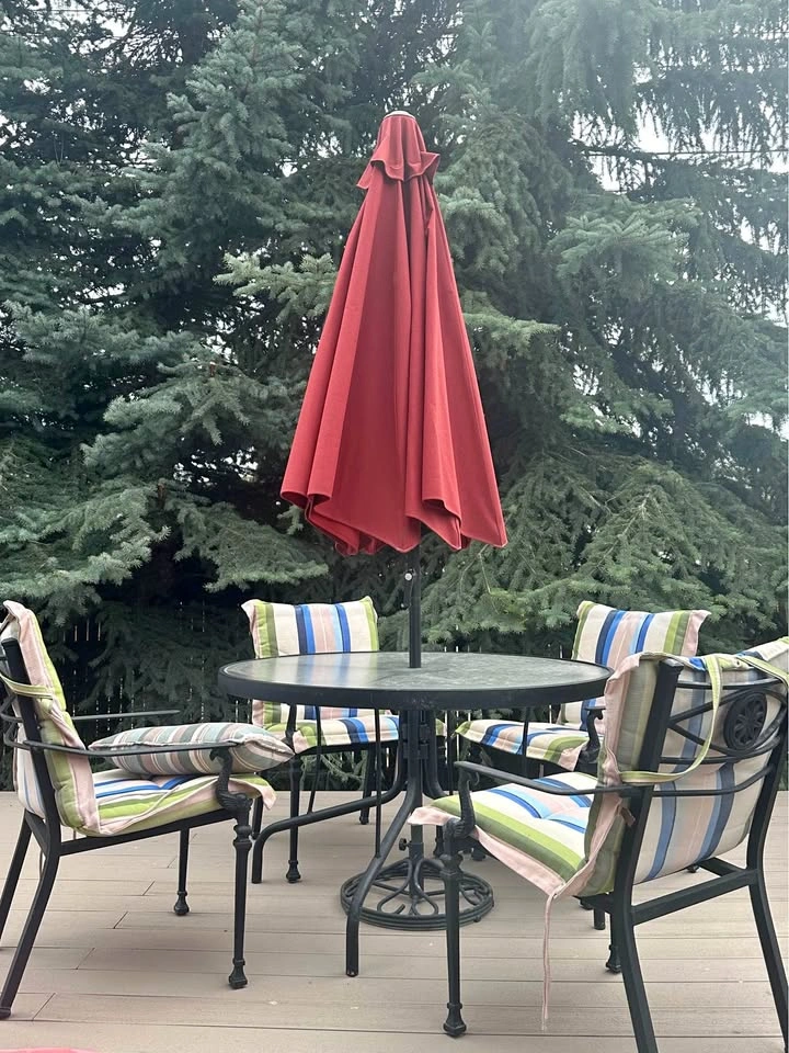 Patio Dining Set with 4 Chairs and Umbrella