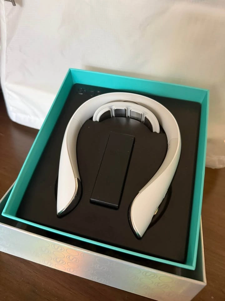 SKG Neck Massager - photo 3