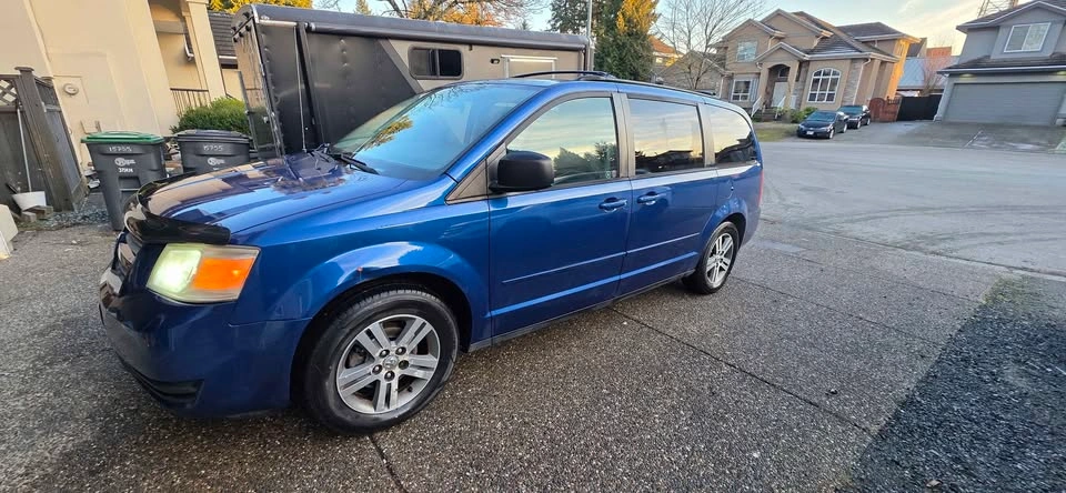 2010 Dodge Grand Caravan Passenger - photo 2