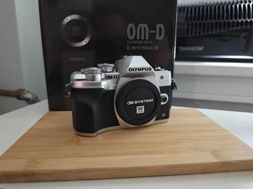 Olympus OM-D E-M10 Mark IV w/ RISESPRAY 35mm F1.6 - photo 2