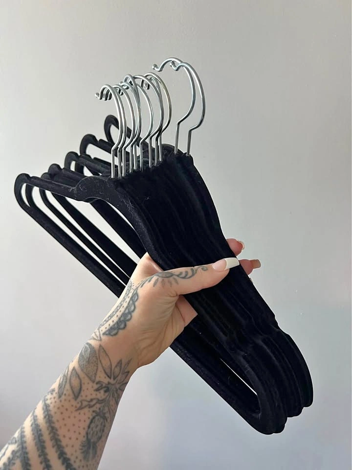 Velvet Velour Black Soft Fabric Clothes Hangers