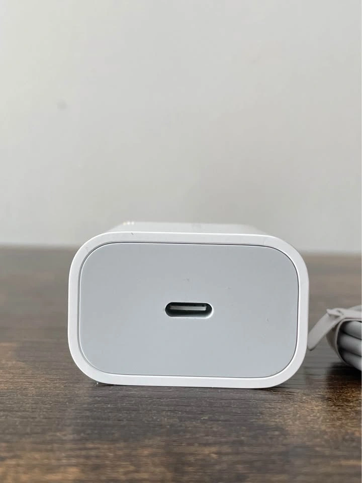 Apple USB-C Power Adapter + USB-C to Apple Cable (Brand New) - photo 4