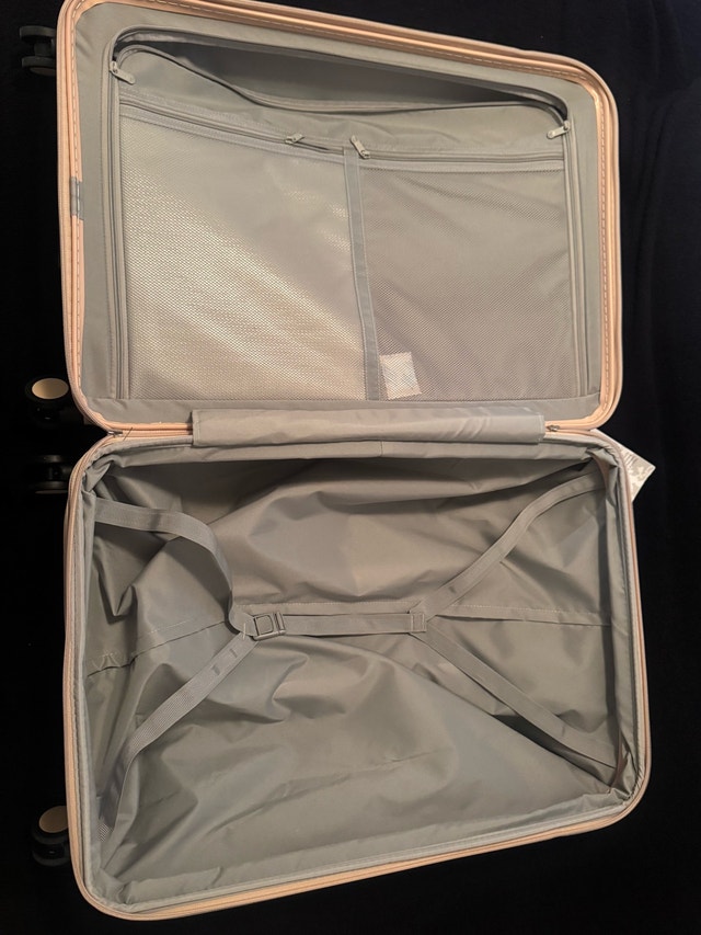 Hanke 26" Expandable Suit Case - Brand new - photo 2