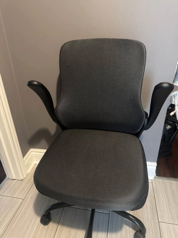 Black Ergonomic Office Chair - photo 2