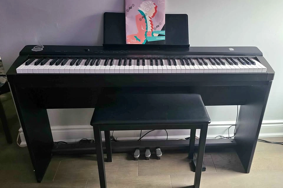 Casio Privia PX-135 Digital Piano (Like New)