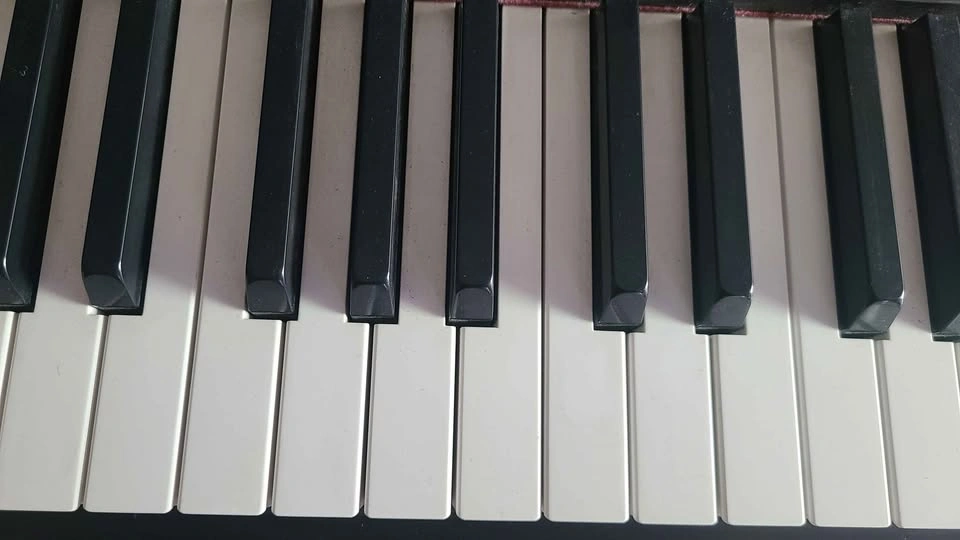 Casio Privia PX-135 Digital Piano (Like New) - photo 2