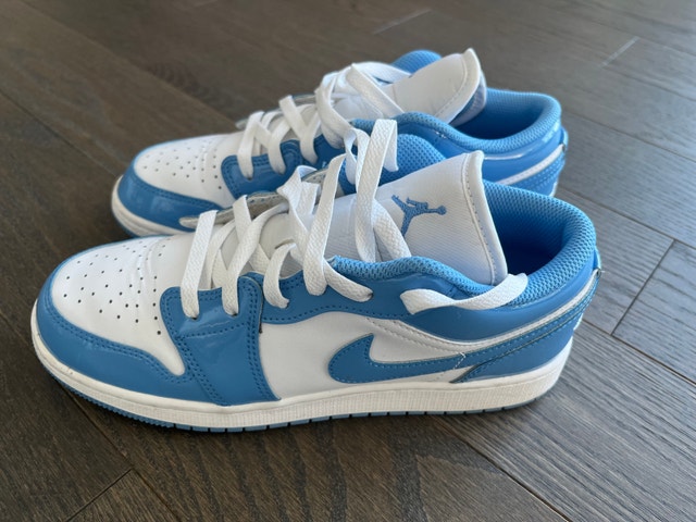 Nike Air Jordan 1 Low Shoe (Size: Youth 6Y)