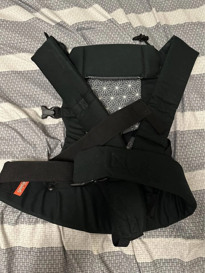 Baby carrier - photo 2