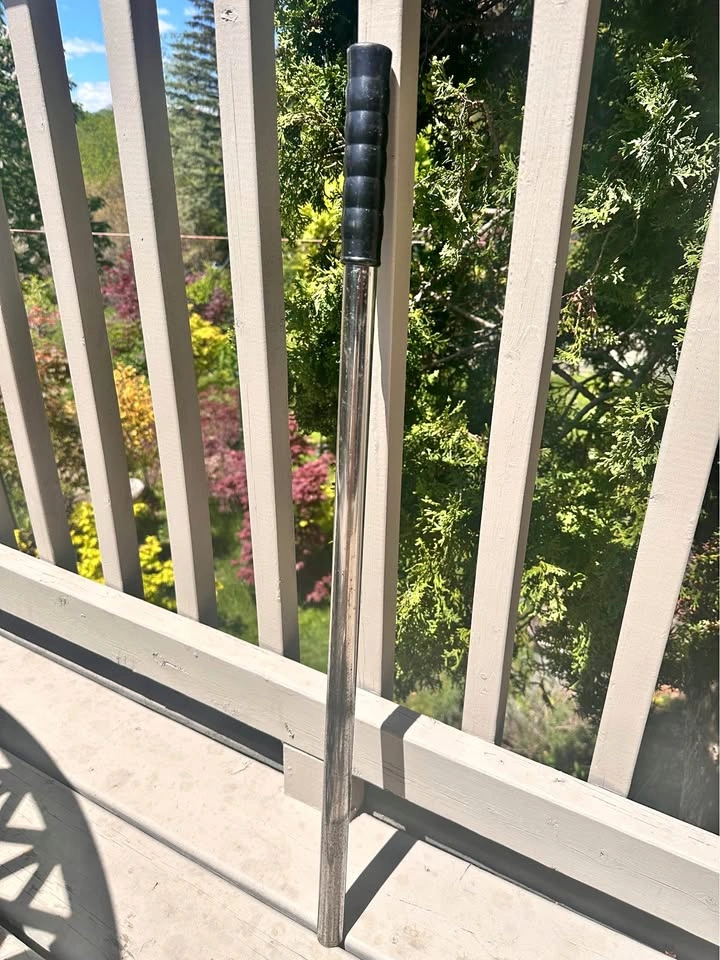 Safety Pool Cover Tool - 30" Steel Rod