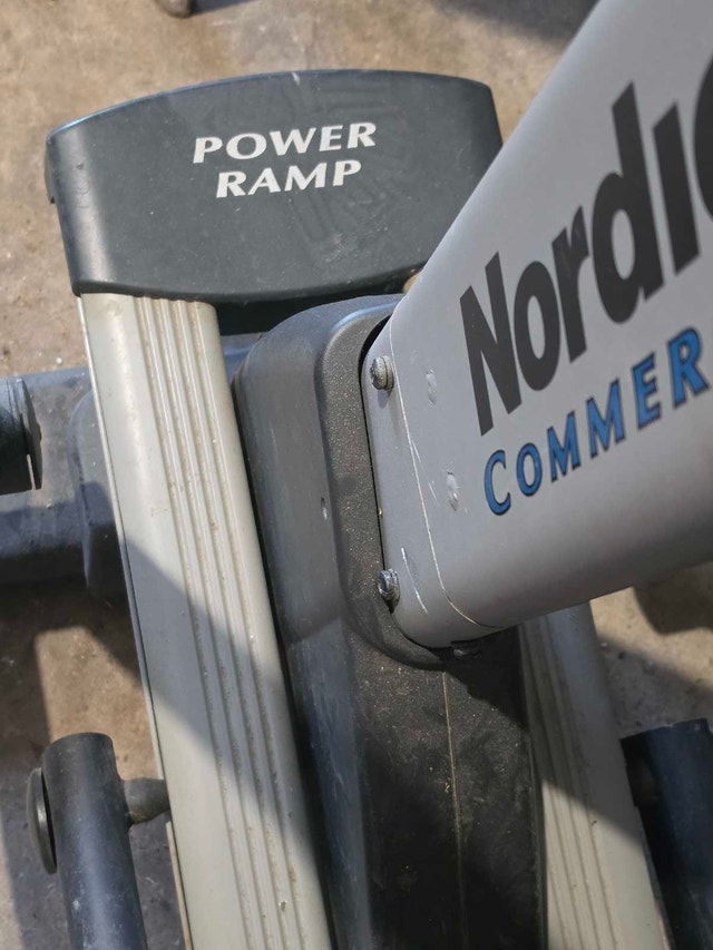 NordicTrack Commercial 1300 Elliptical - photo 5