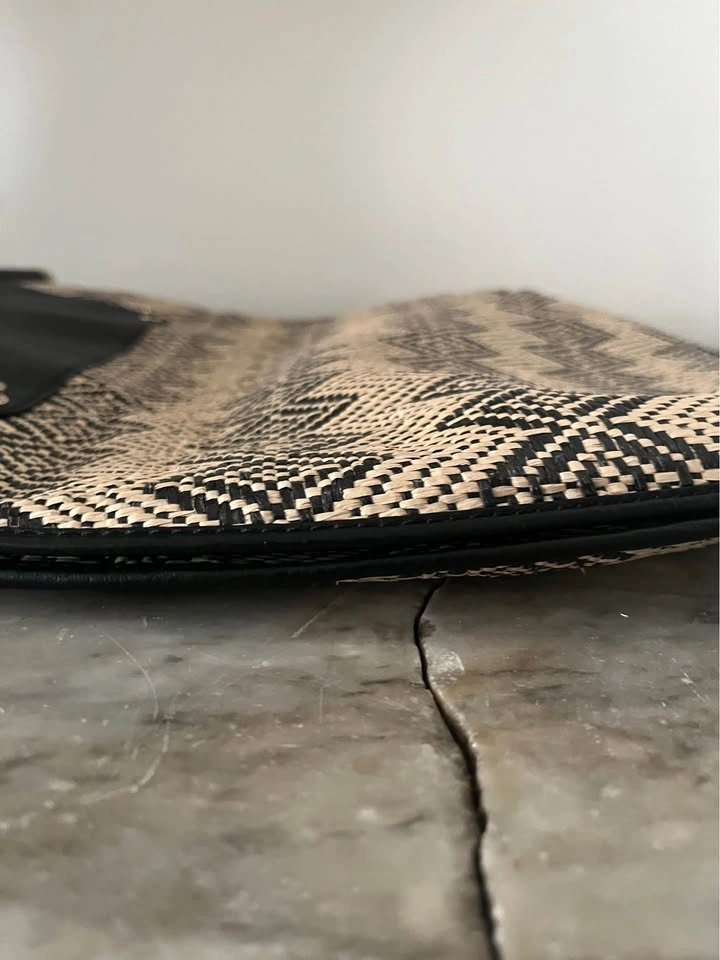 Banana Republic Straw and Leather Woven Purse/ Tote - photo 4