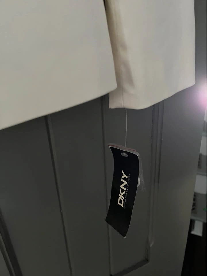 DKNY White Cotton Blazer - Size 8 (Medium) - photo 5