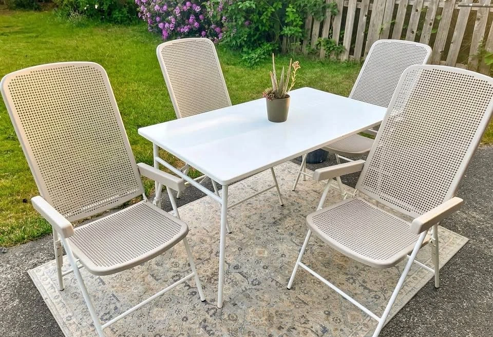 Excellent Outdoor Patio Set – Table + 4 Reclining Chairs (IKEA)