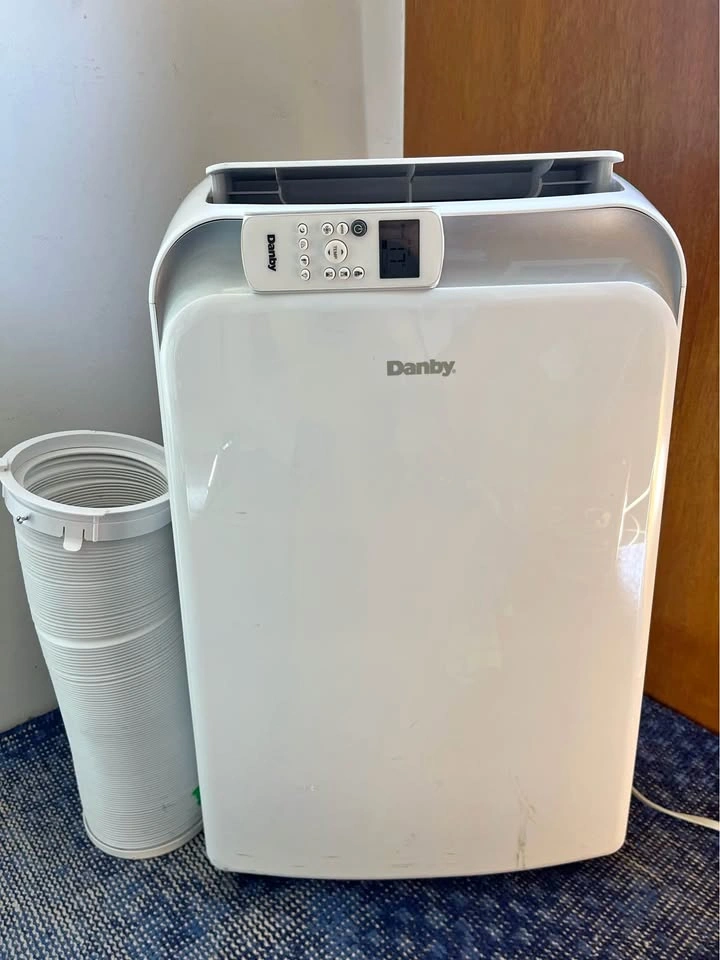Danby 10,000 BTU Portable AC – Remote + Hose – Blows Ice Cold