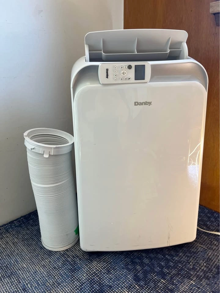 Danby 10,000 BTU Portable AC – Remote + Hose – Blows Ice Cold - photo 4