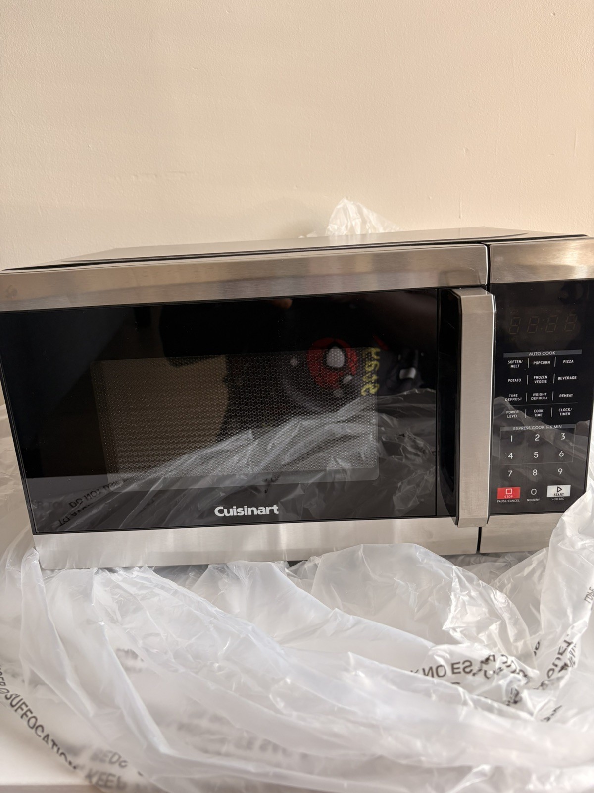 Cuisinart Compact Microwave Oven - 0.7 cu ft - Black/Stainless - photo 4