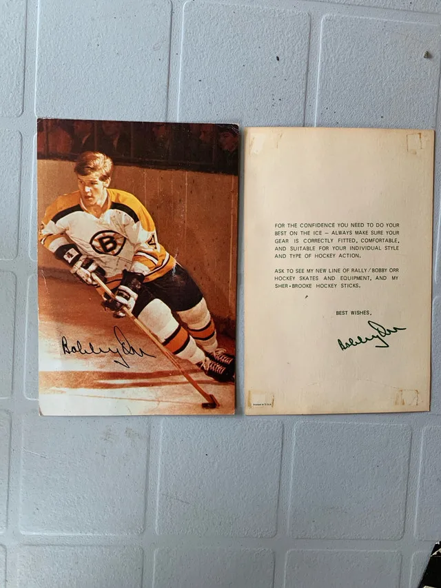 2 Bobby Orr Pictures thumbnail