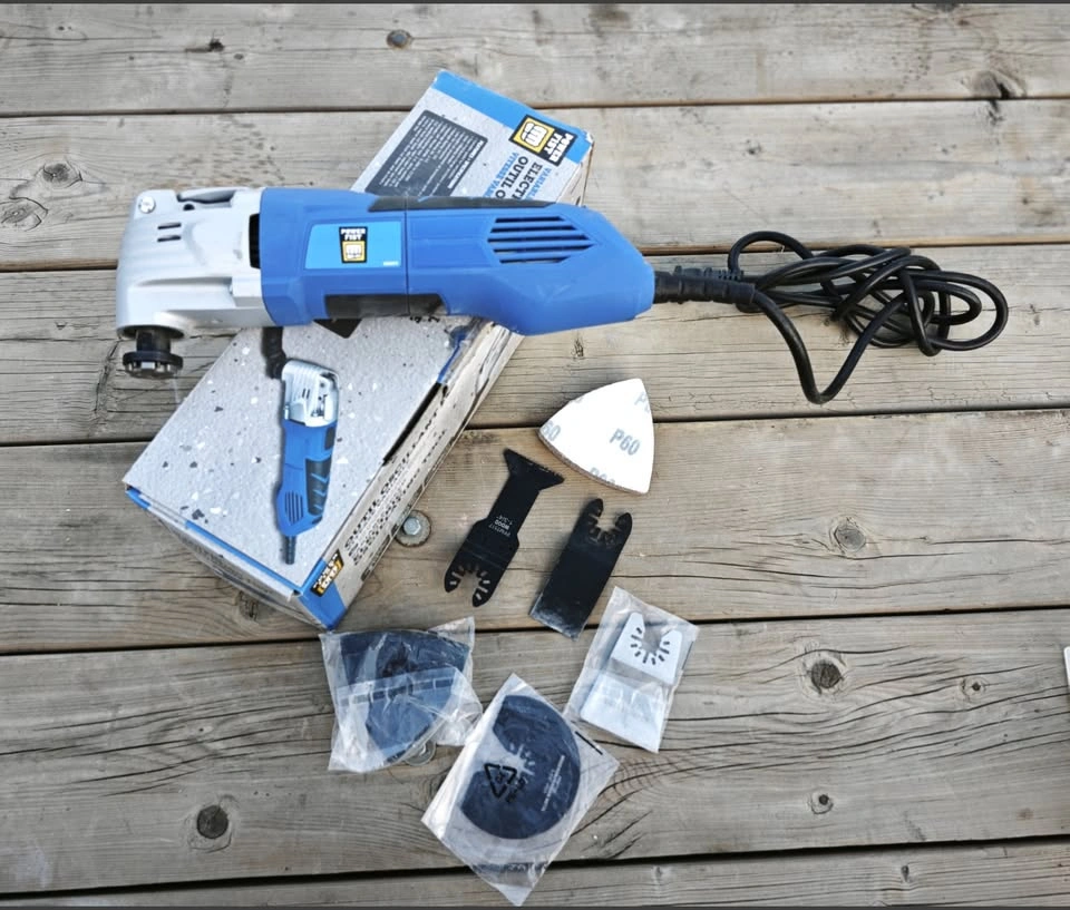 Variable-Speed Electric Oscillating Tool Kit - photo 2