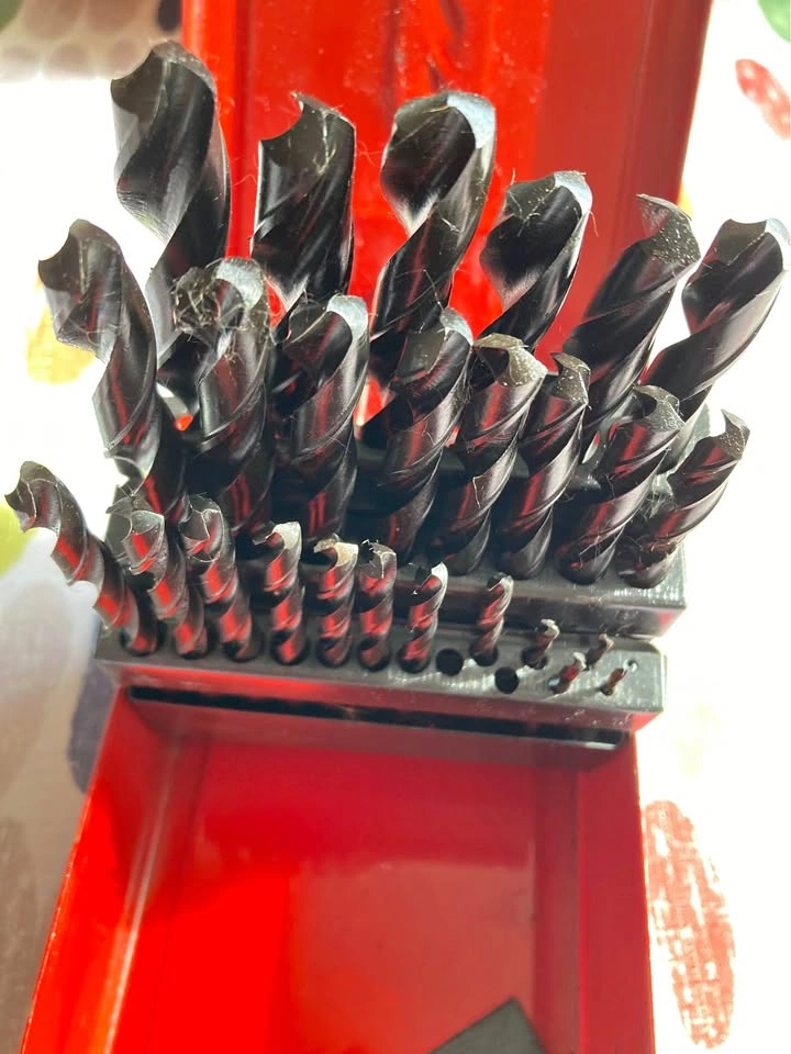 Drill Bit Set In Metal Case 29 Piece