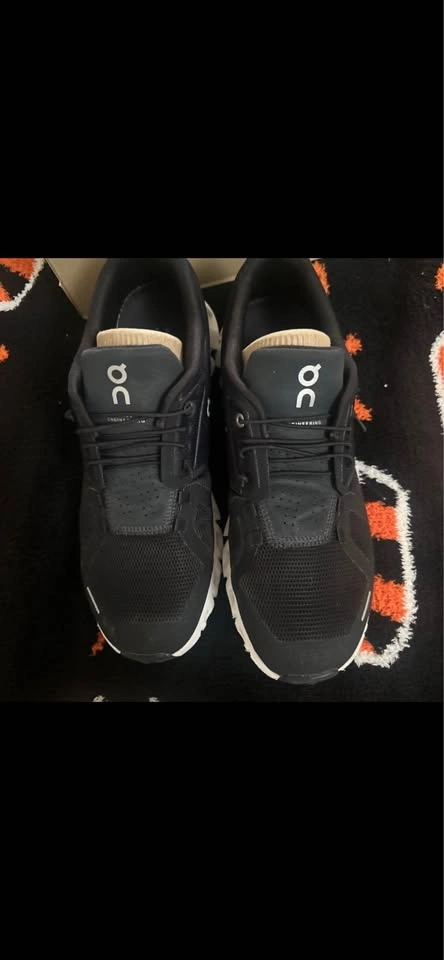 On Men's Cloud 5 Sneakers - Black/White - Size 10 - photo 3