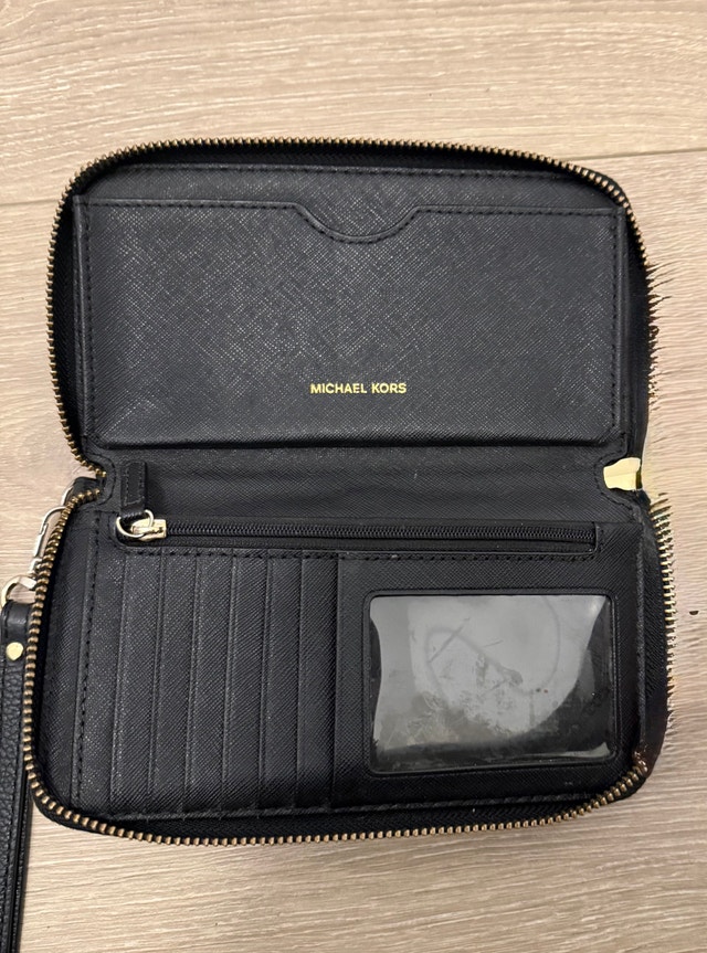Michael Kors Wallet - photo 3