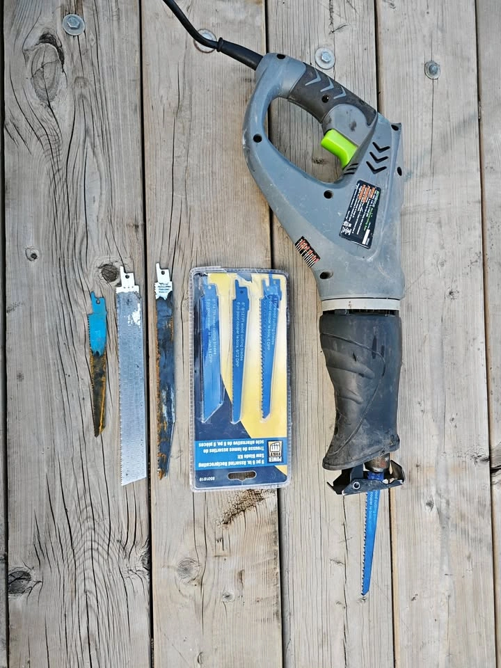Sawzall Reciprocating Saw