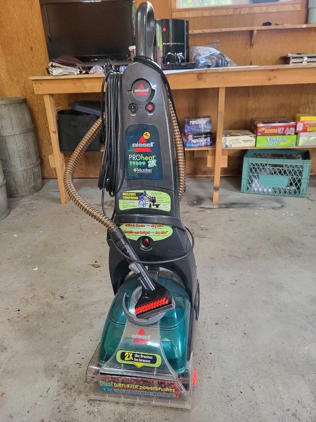 Bissell Carpet Shampooer