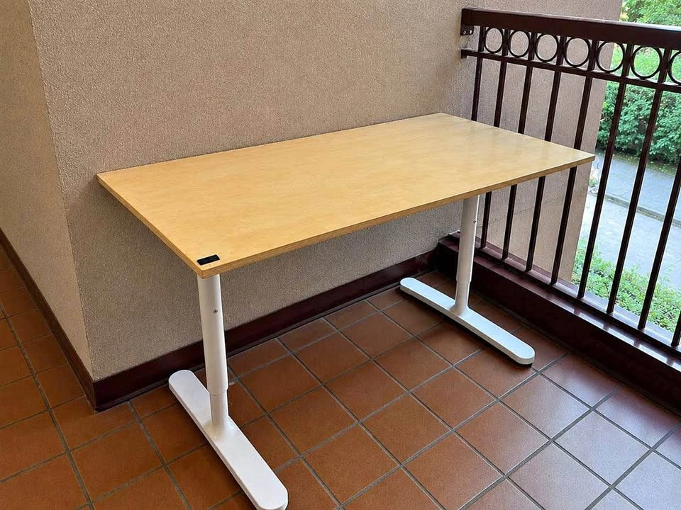 Adjustable DESK