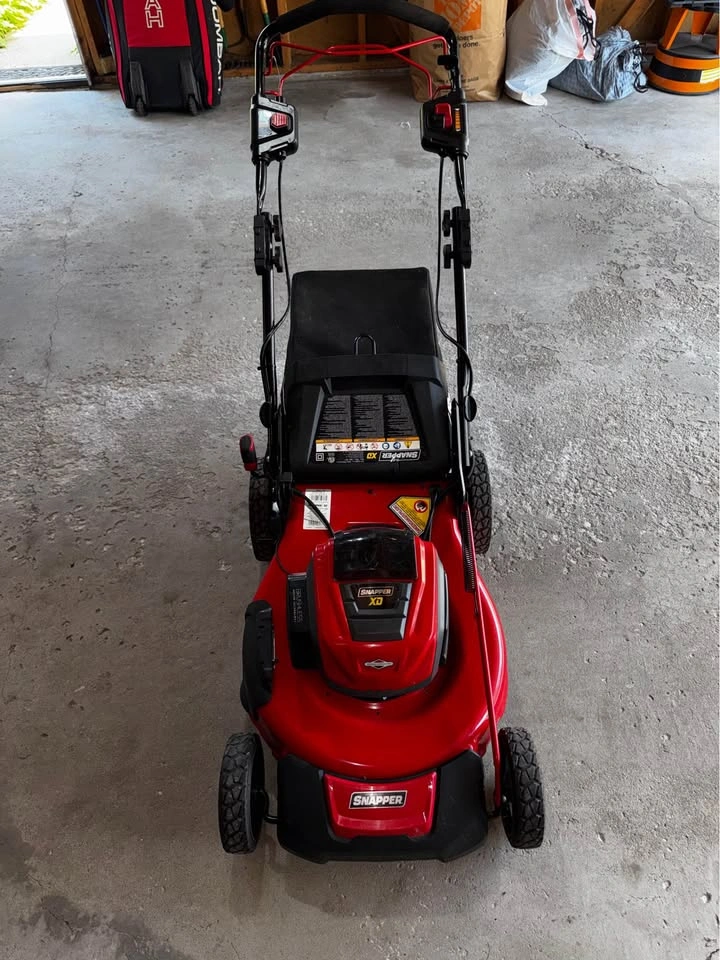 Briggs & Stratton/Snapper Electric Lawnmower - photo 3