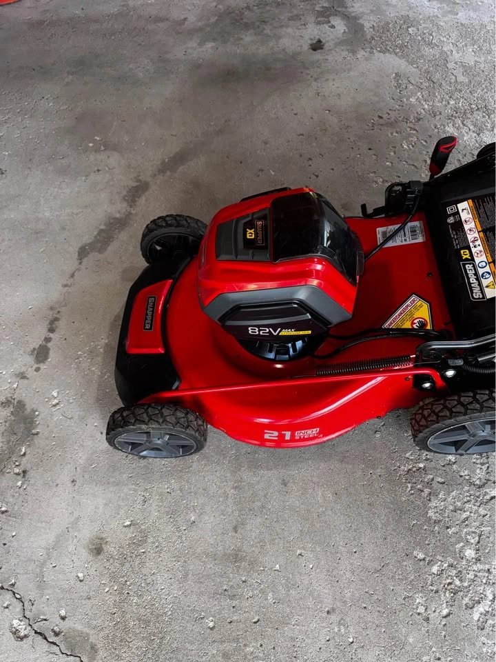 Briggs & Stratton/Snapper Electric Lawnmower - photo 4