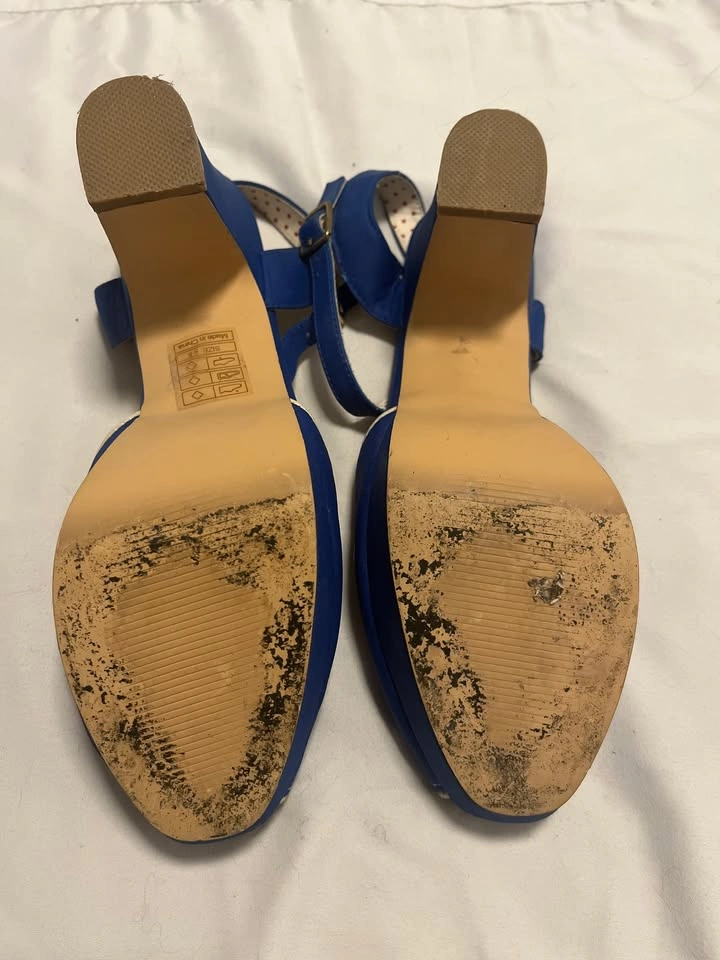 "But Another Innocent Tale" Vintage Heels - Size 8.5 - Cobalt Bl - photo 4