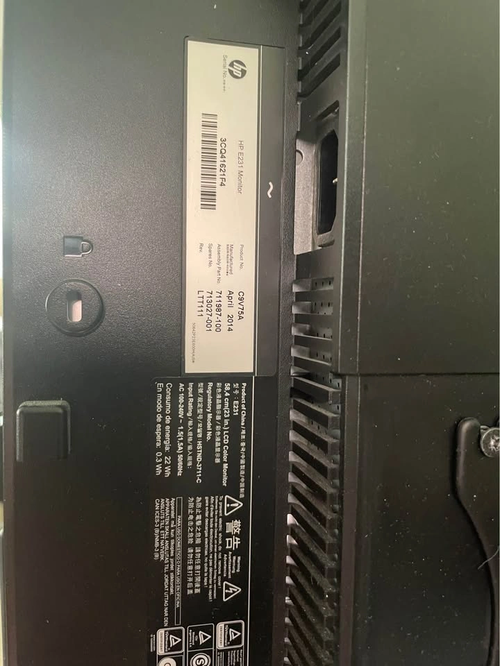 HP Computer Monitor with vivo desk mount - photo 5