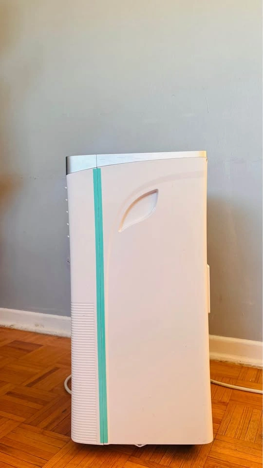 Royal Sovereign 10,000 BTU Portable AC - photo 2
