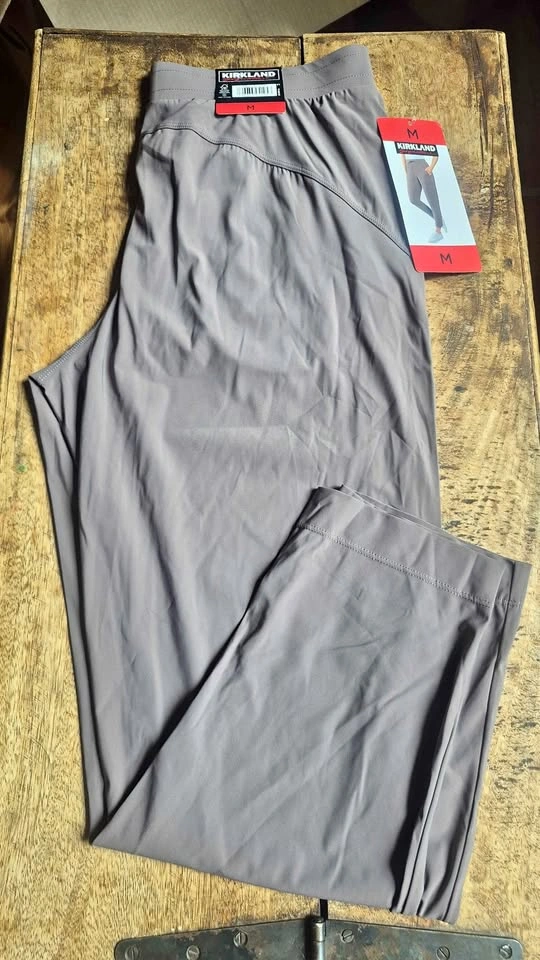 Kirkland Signature Women's Athletic Leggings Size M